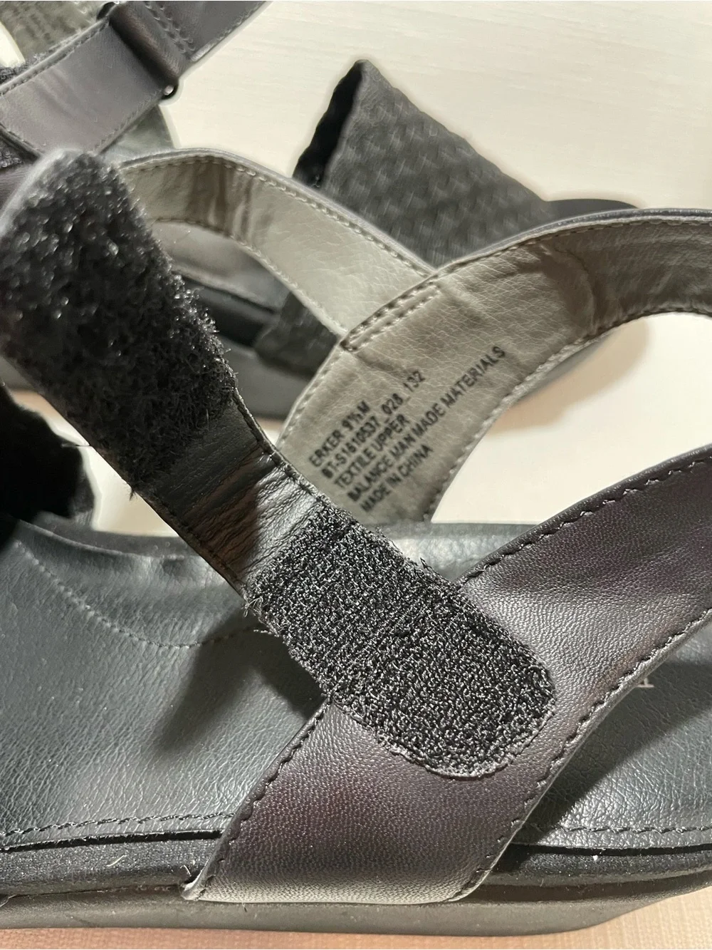 Baretraps Womens Size 9.5M Erker Platform Woven Sandals